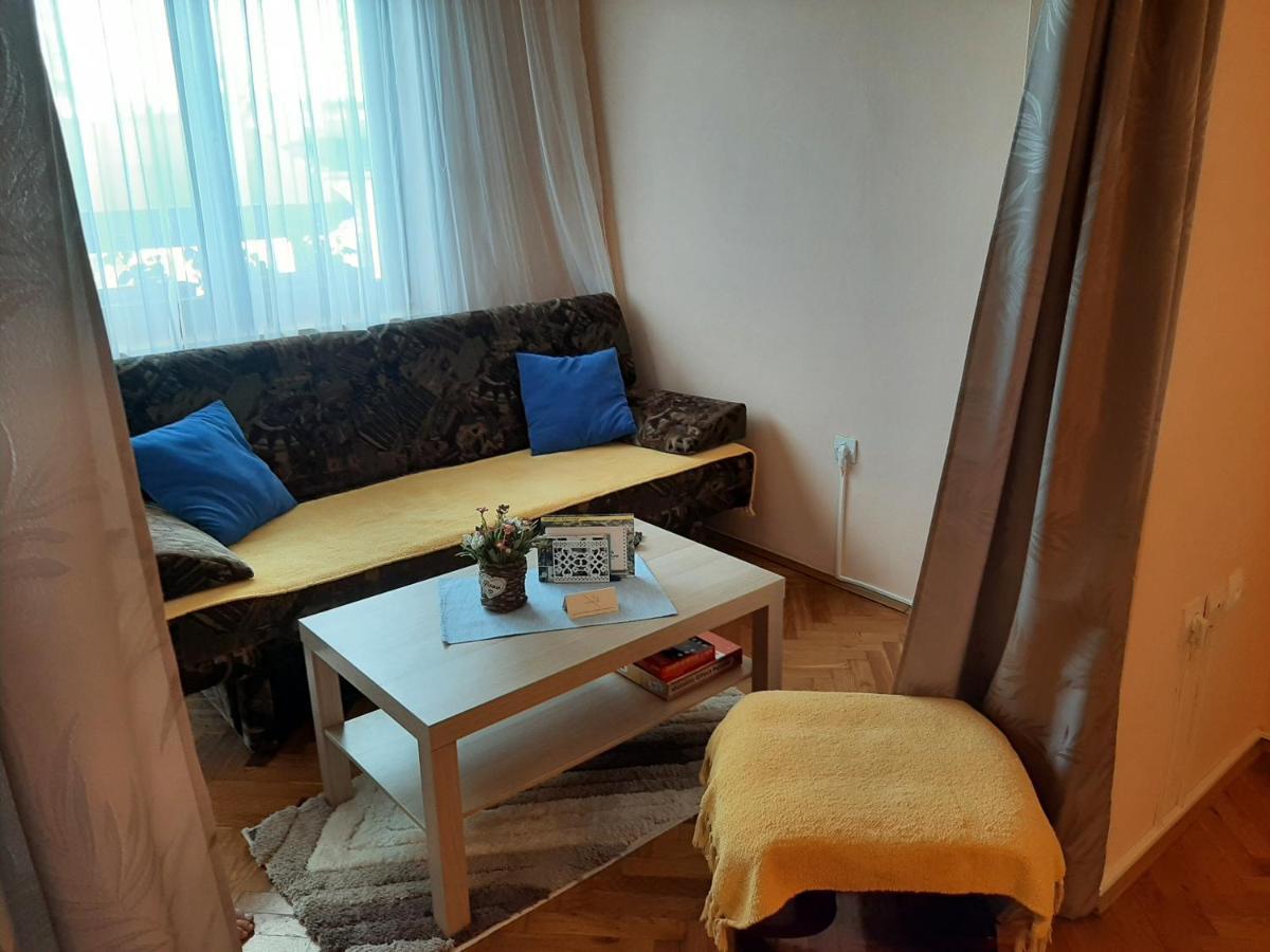 Studio Apartment Ivona & Tin 슬루니 외부 사진