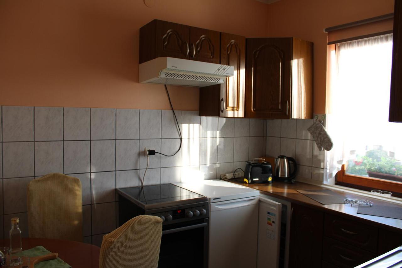 Studio Apartment Ivona & Tin 슬루니 외부 사진