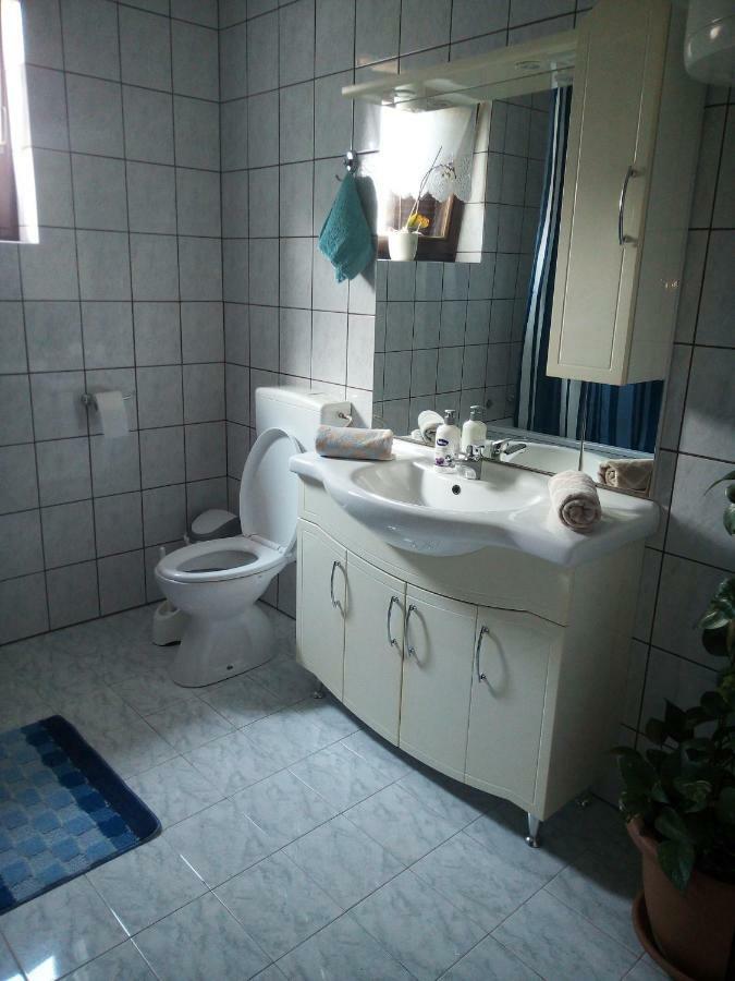 Studio Apartment Ivona & Tin 슬루니 외부 사진