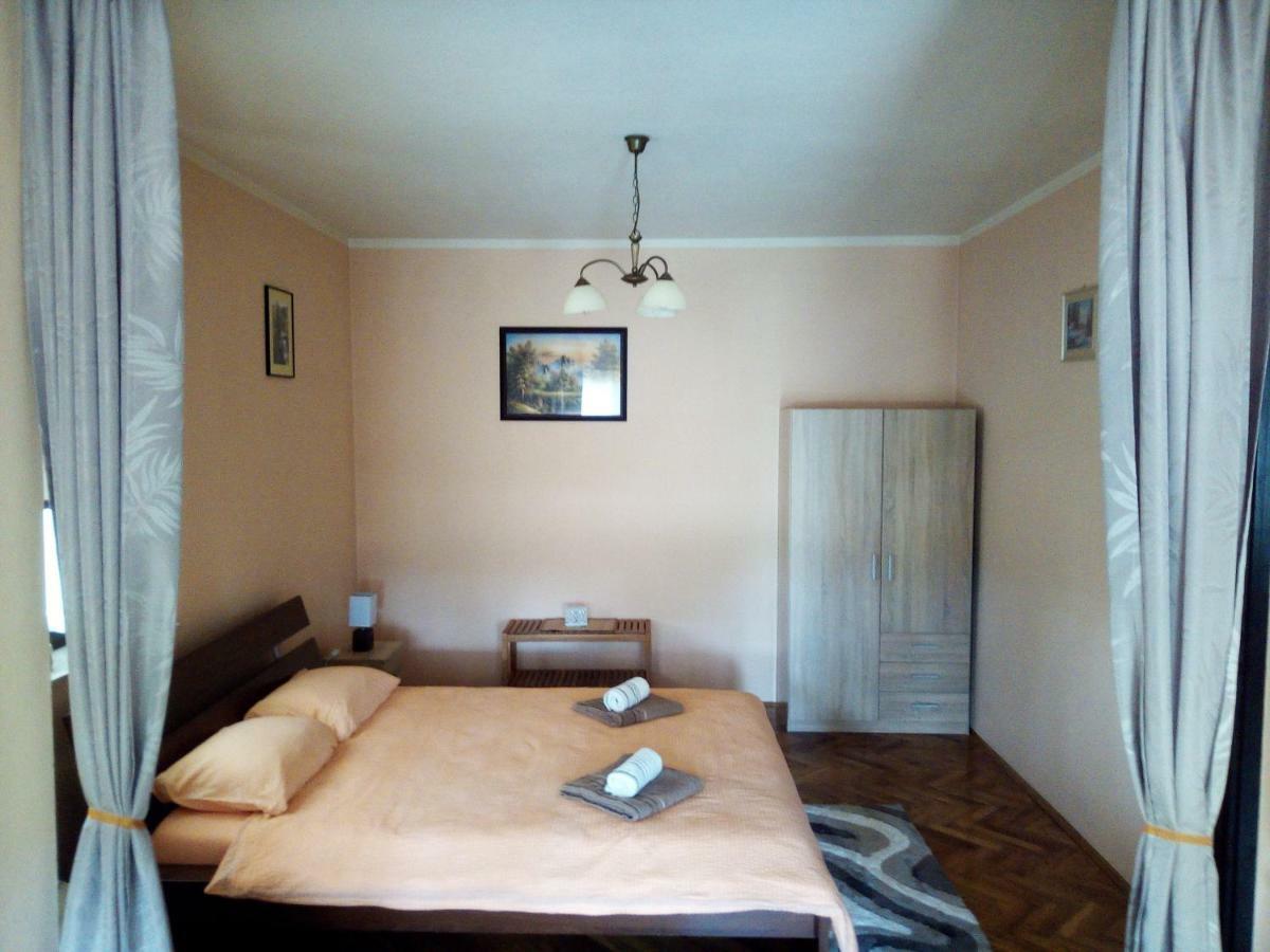 Studio Apartment Ivona & Tin 슬루니 외부 사진